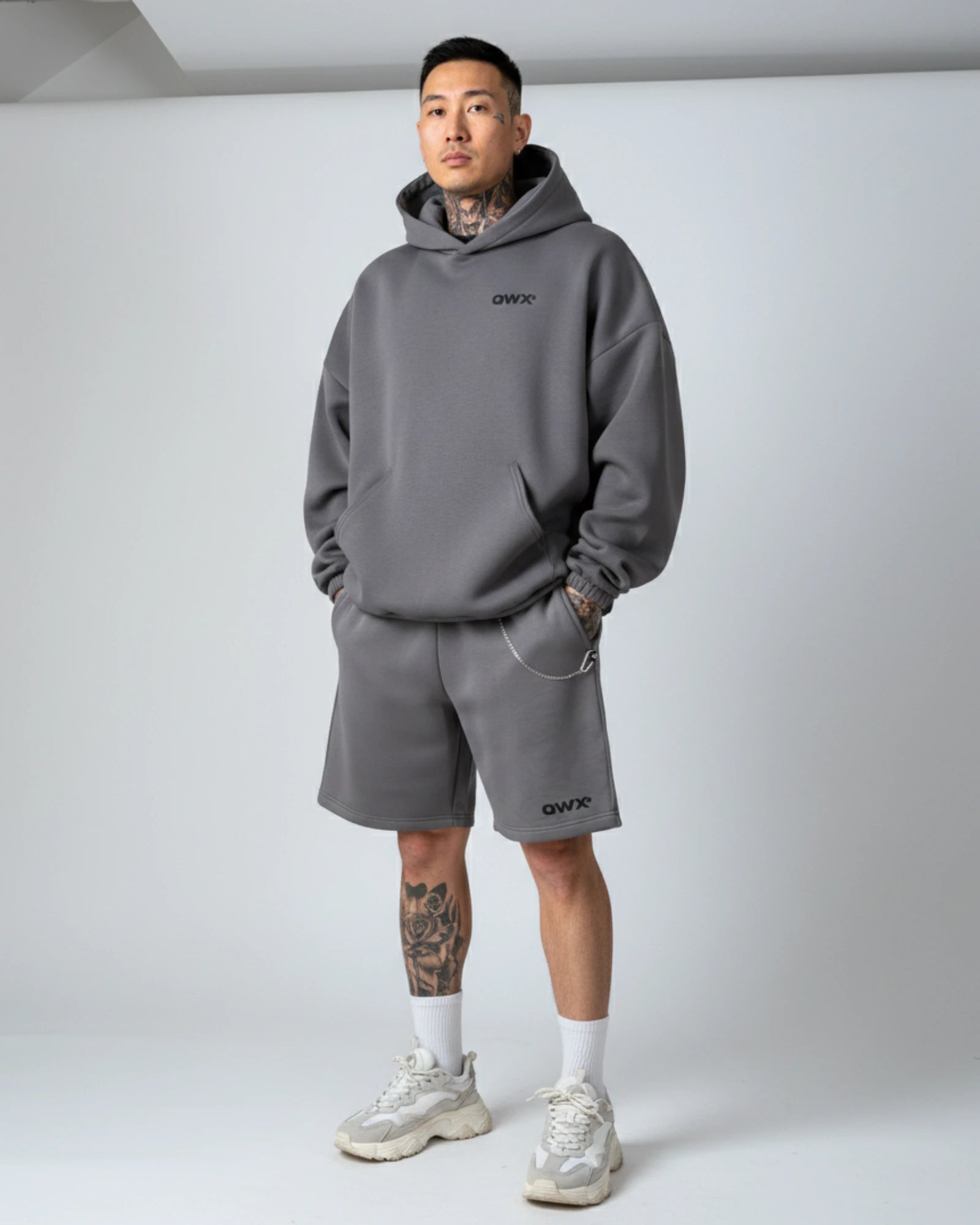 Conjunto de 2 piezas para hombre: Sudadera con capucha Eternity y pantalón corto Eternity (gris)