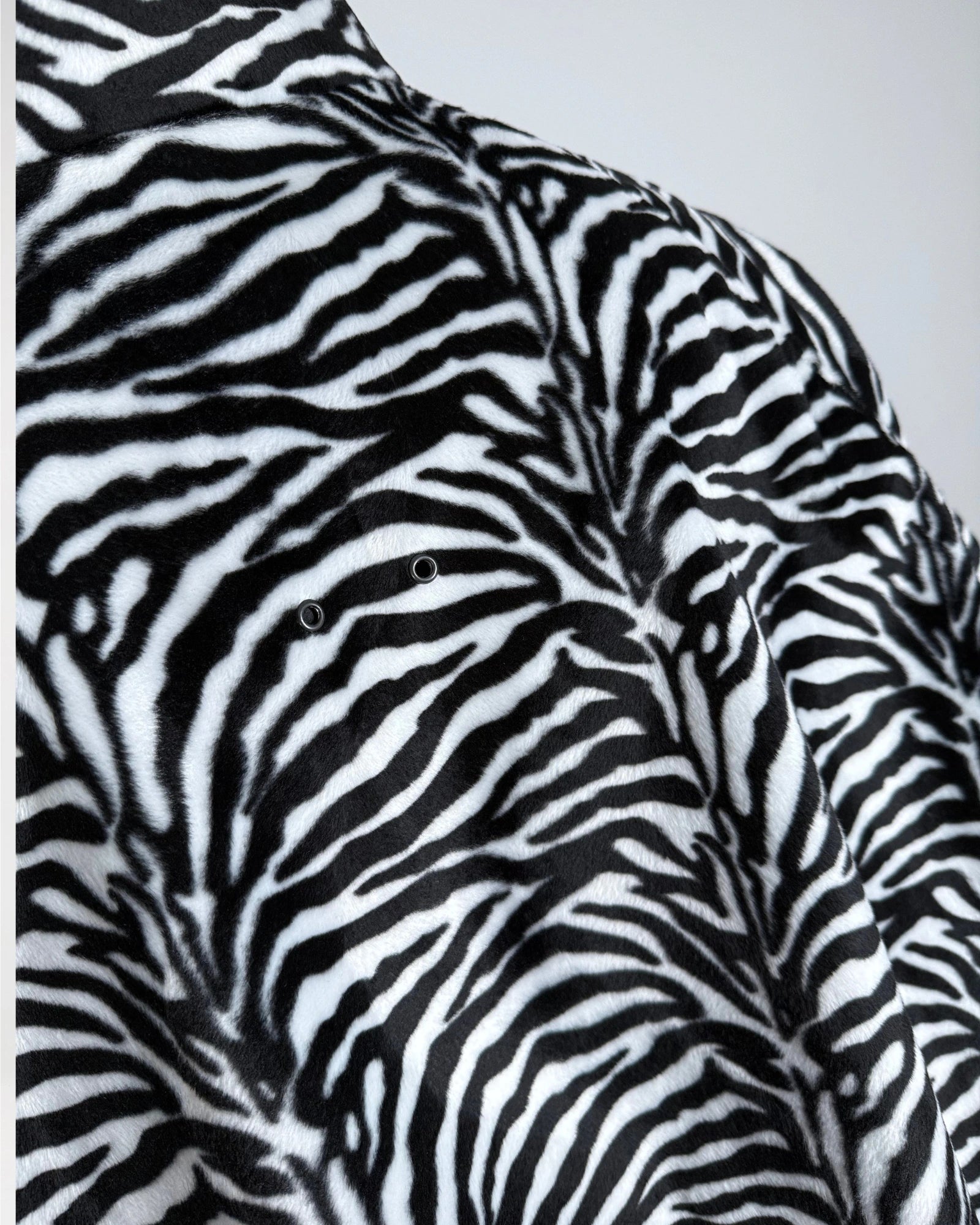 2-Piece Set: Savannah Zebra – Jacket + Shorts