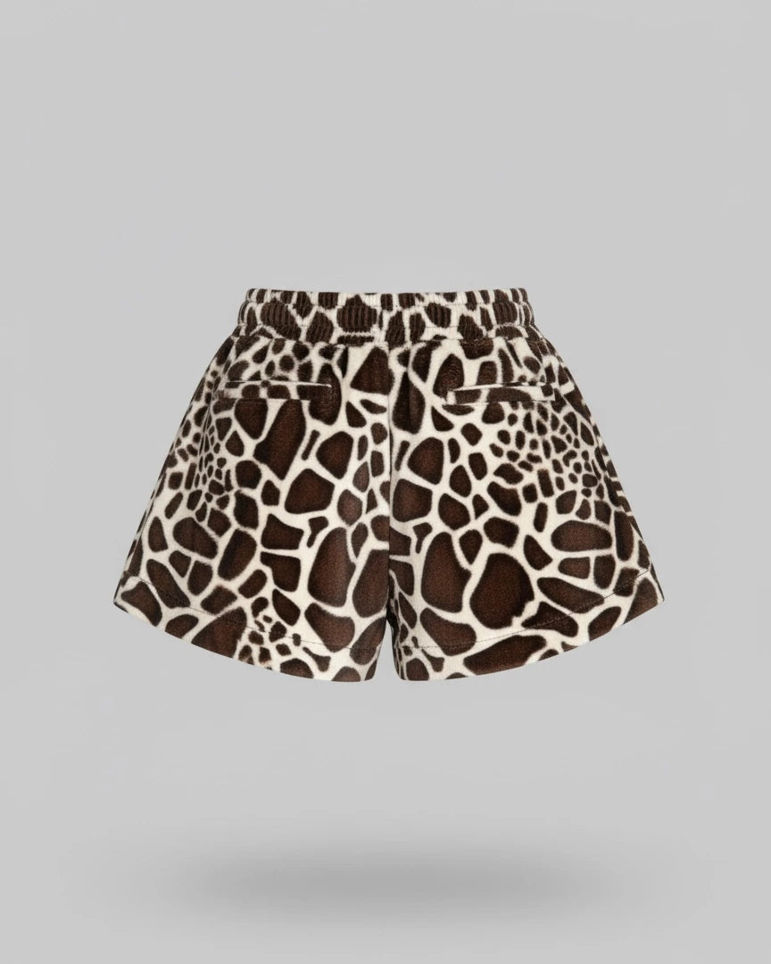 2-Piece Set: Savannah Giraffe – Jacket + Shorts