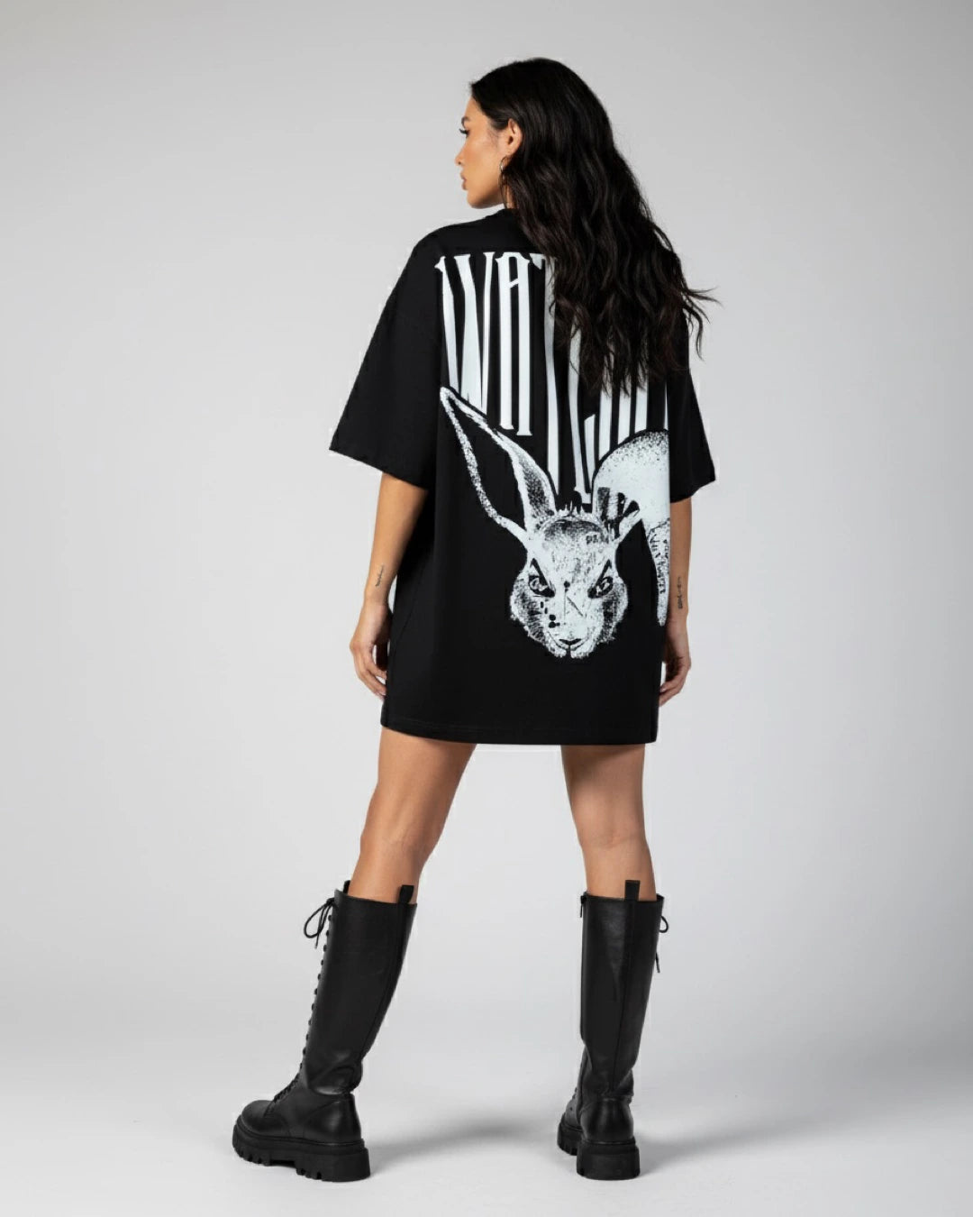 T-Shirt Watch Me – Black