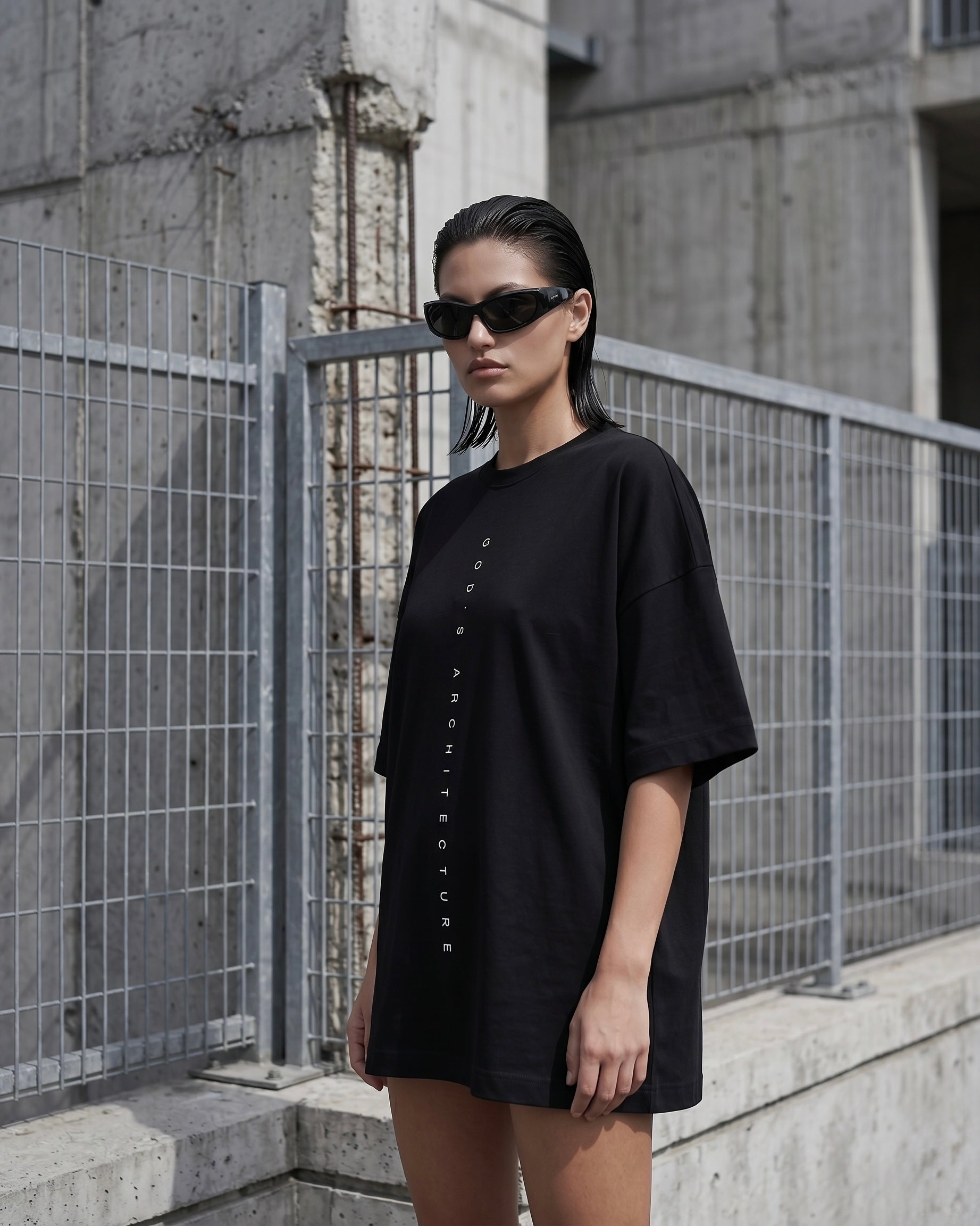 T-SHIRT GOTTES ARCHITEKTUR – SCHWARZ
