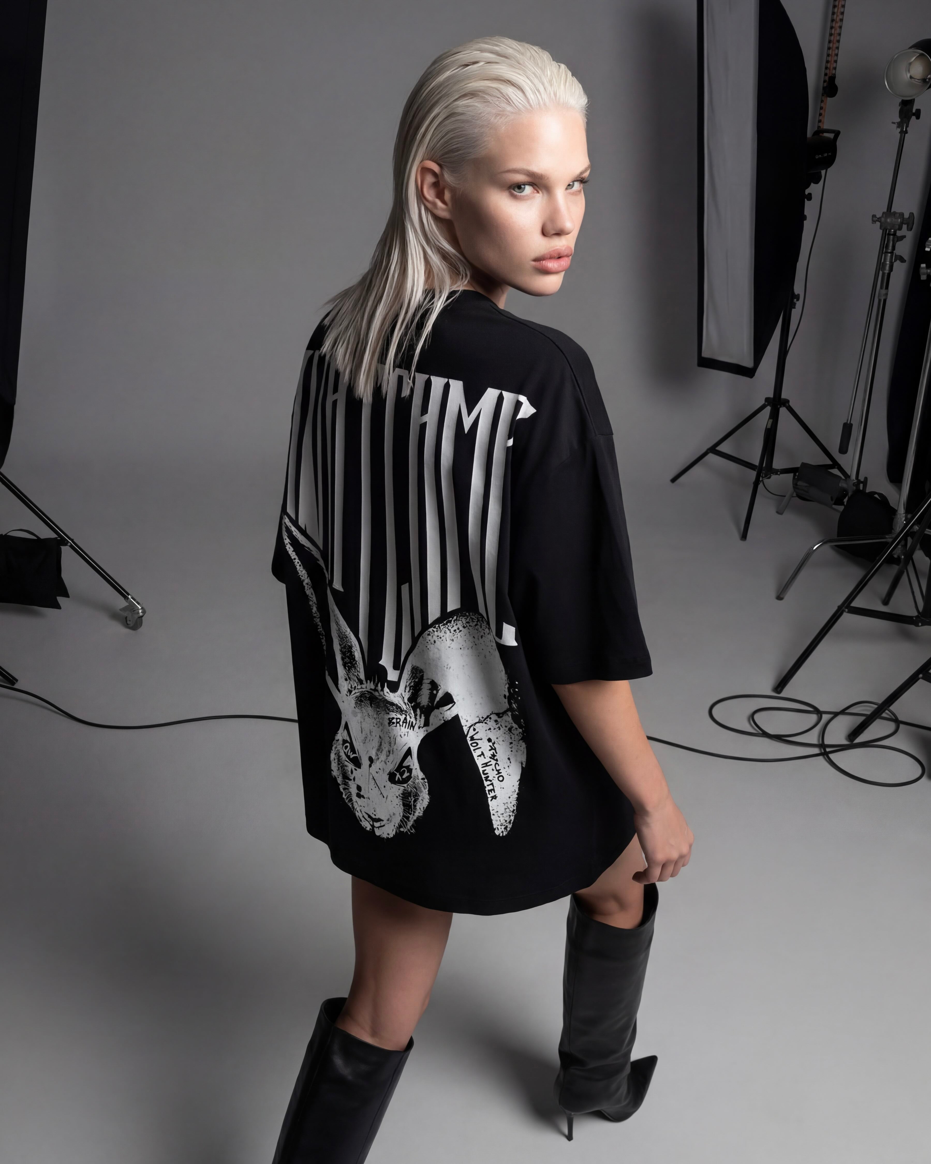 T-Shirt Watch Me – Black