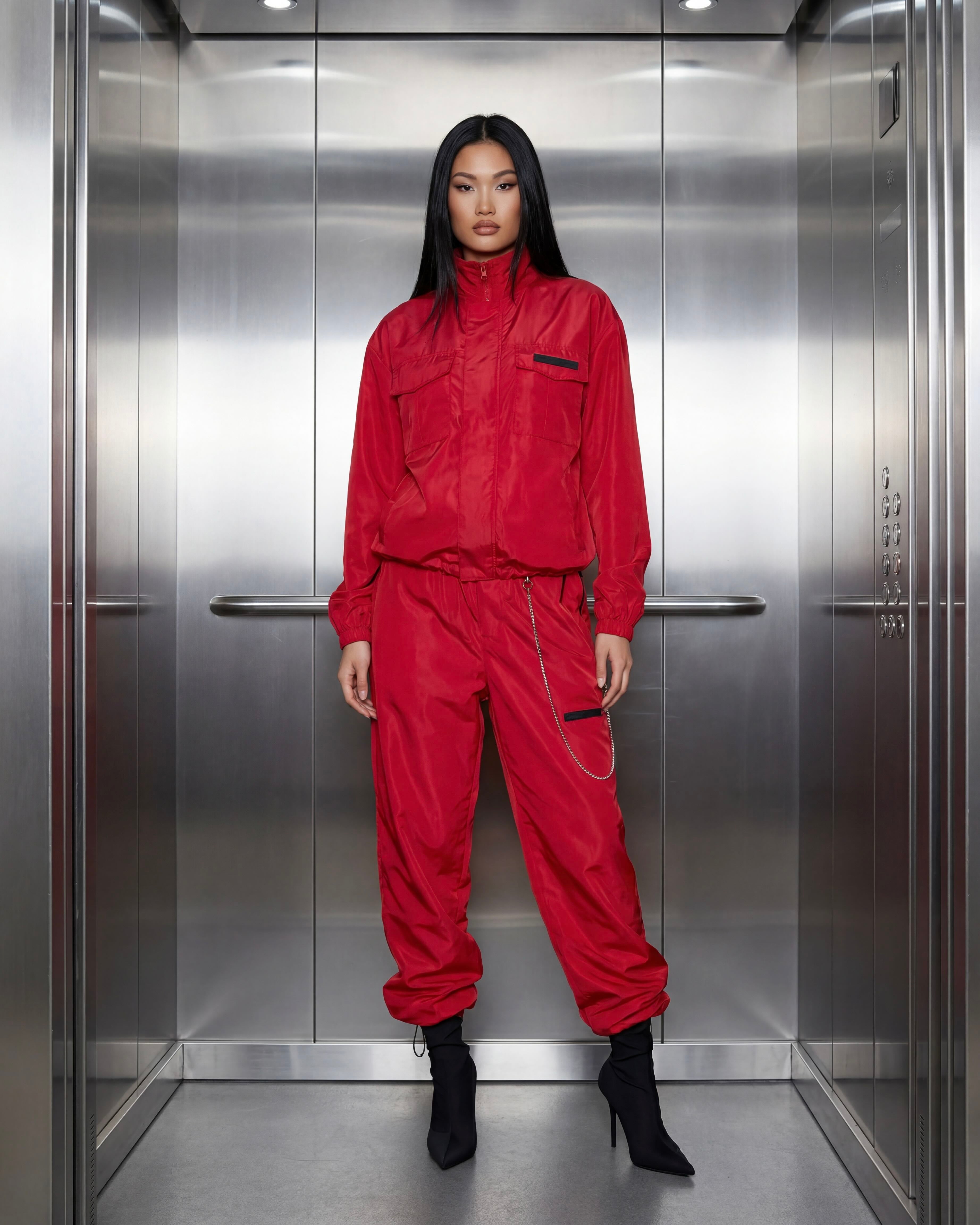 Tracksuit Signal – Red