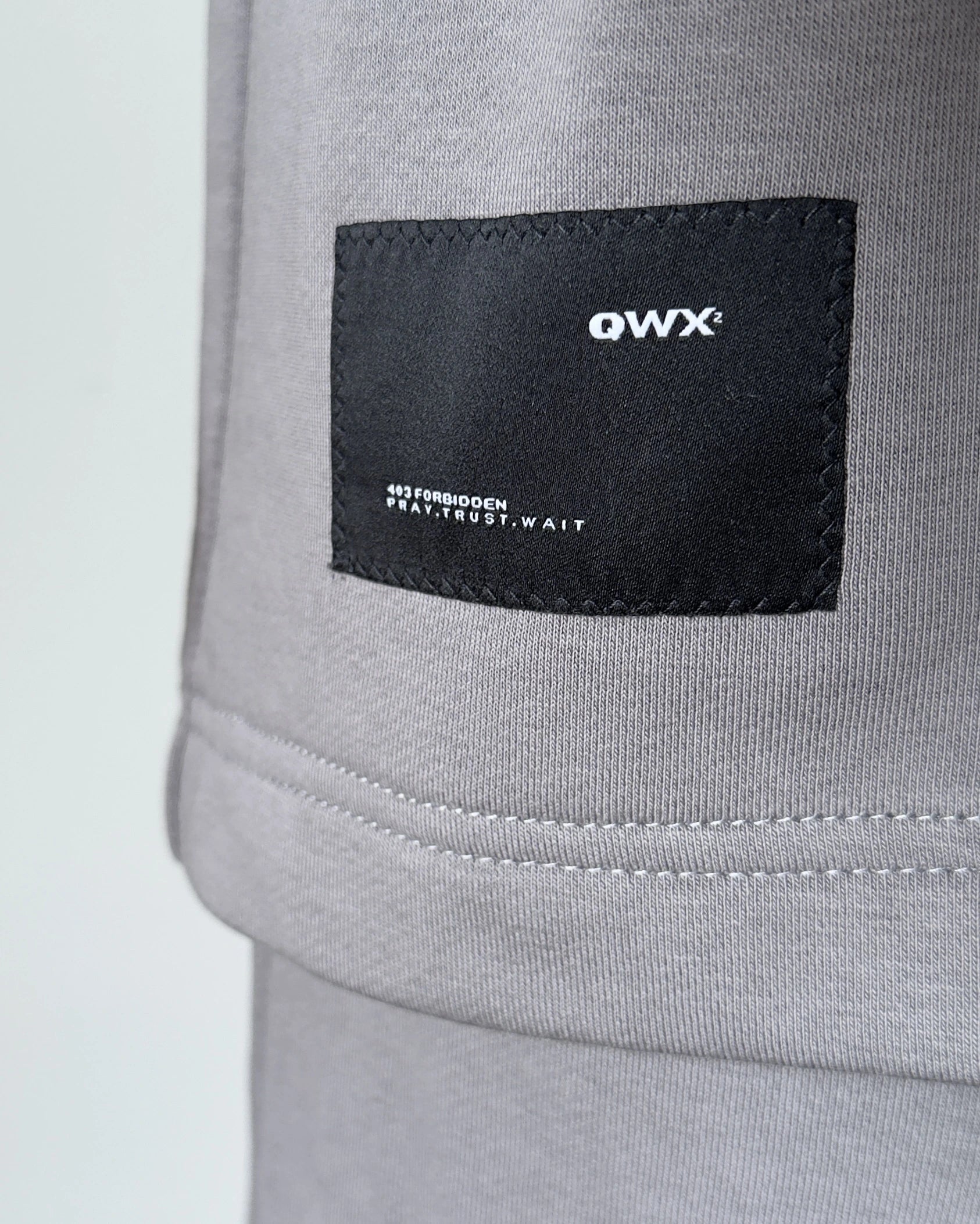 2-Piece Men Set: TSHIRT URBAN + SHORTS ETERNITY – GREY