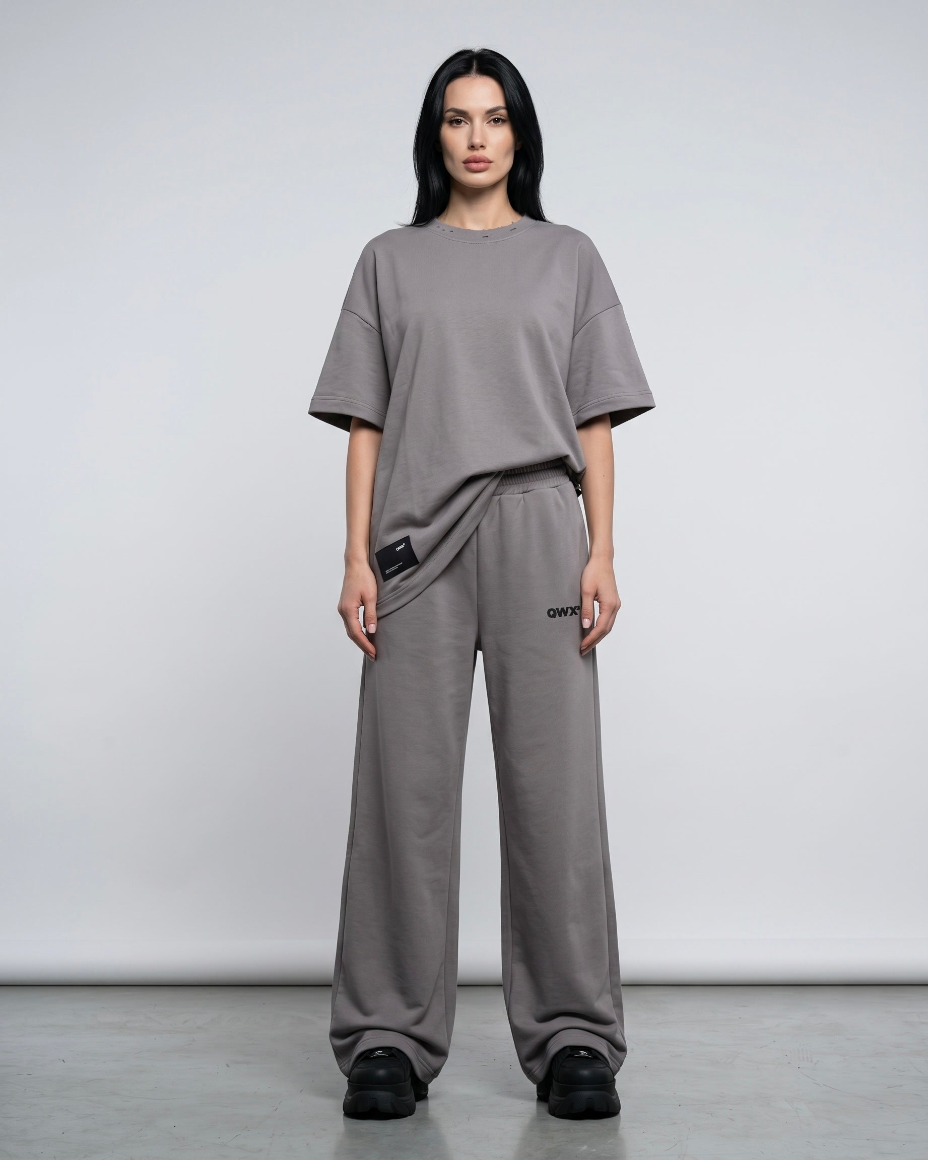 2-Piece Women Set: Urban T-shirt and Wide-Leg Sweatpants – Grey