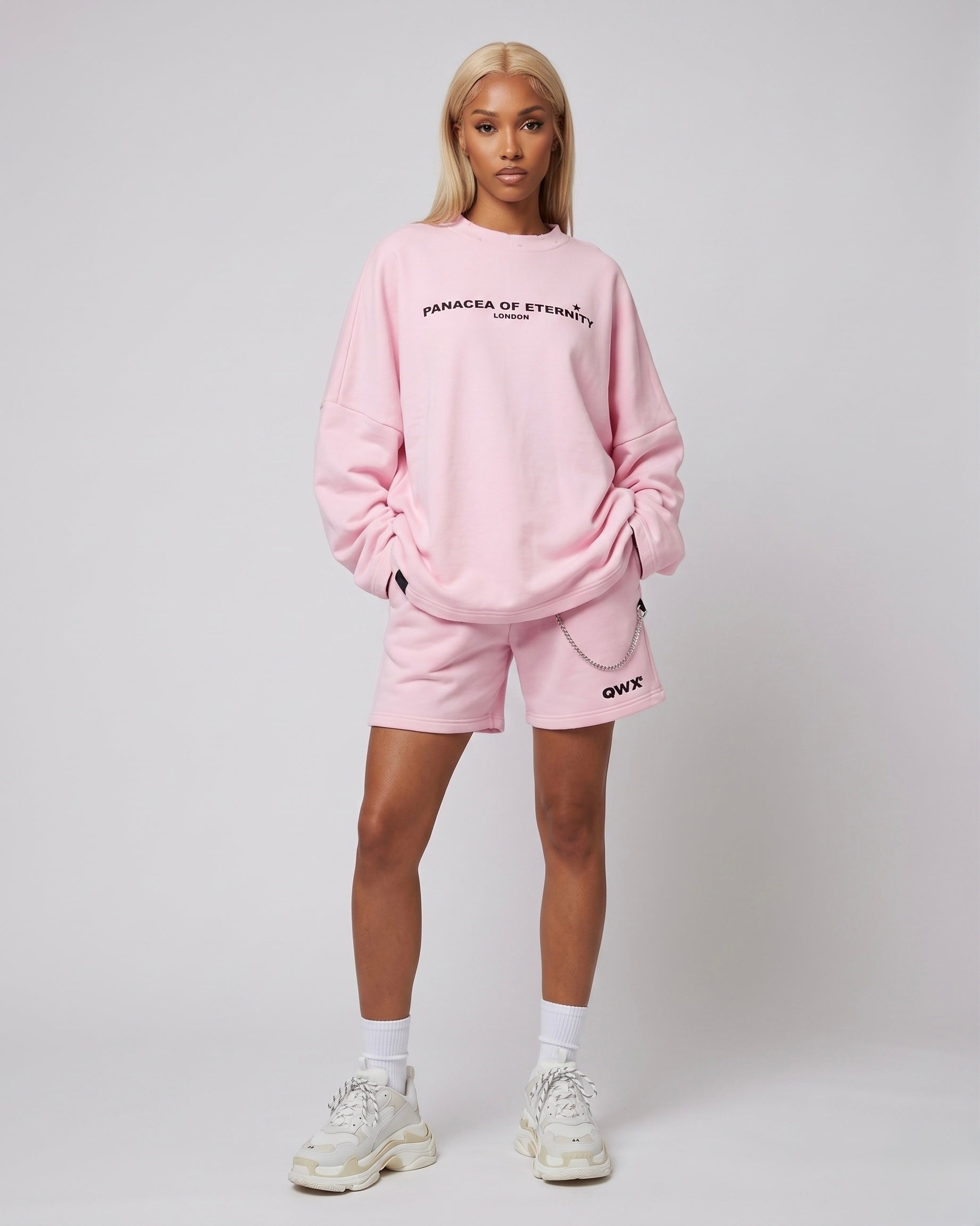 2-Piece Women Set: Urban Sweater and Shorts – Pink