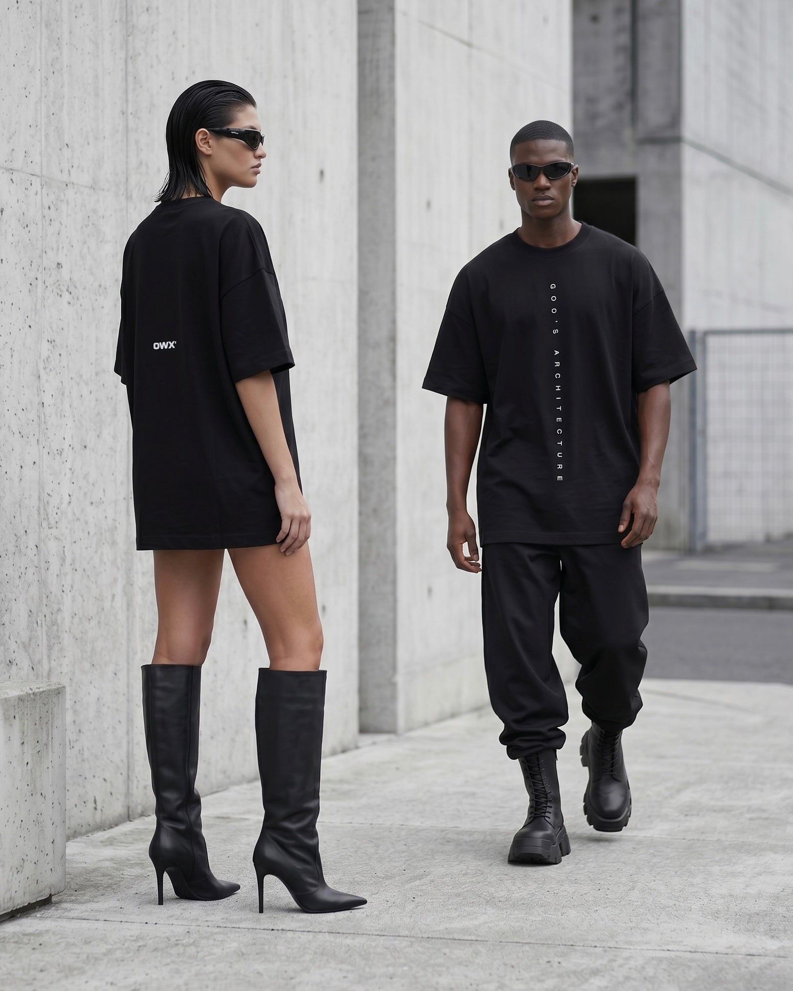 T-SHIRT GOD'S ARCHITECTURE – SCHWARZ