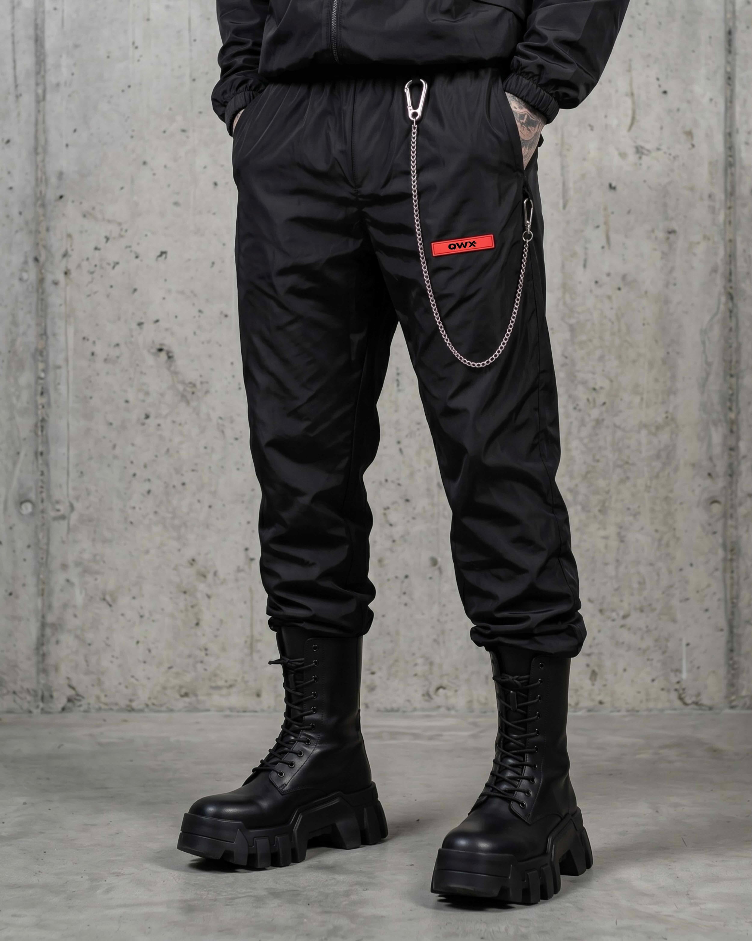 Tracksuit Signal – Black