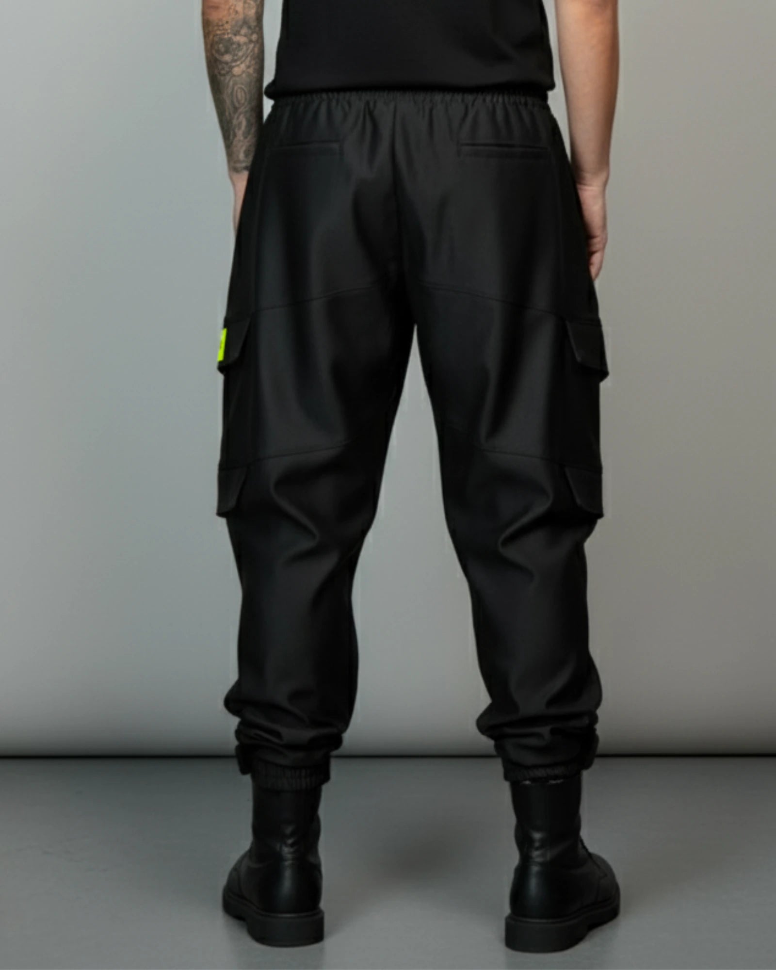 Pantalones Genesis Flow – Negro 