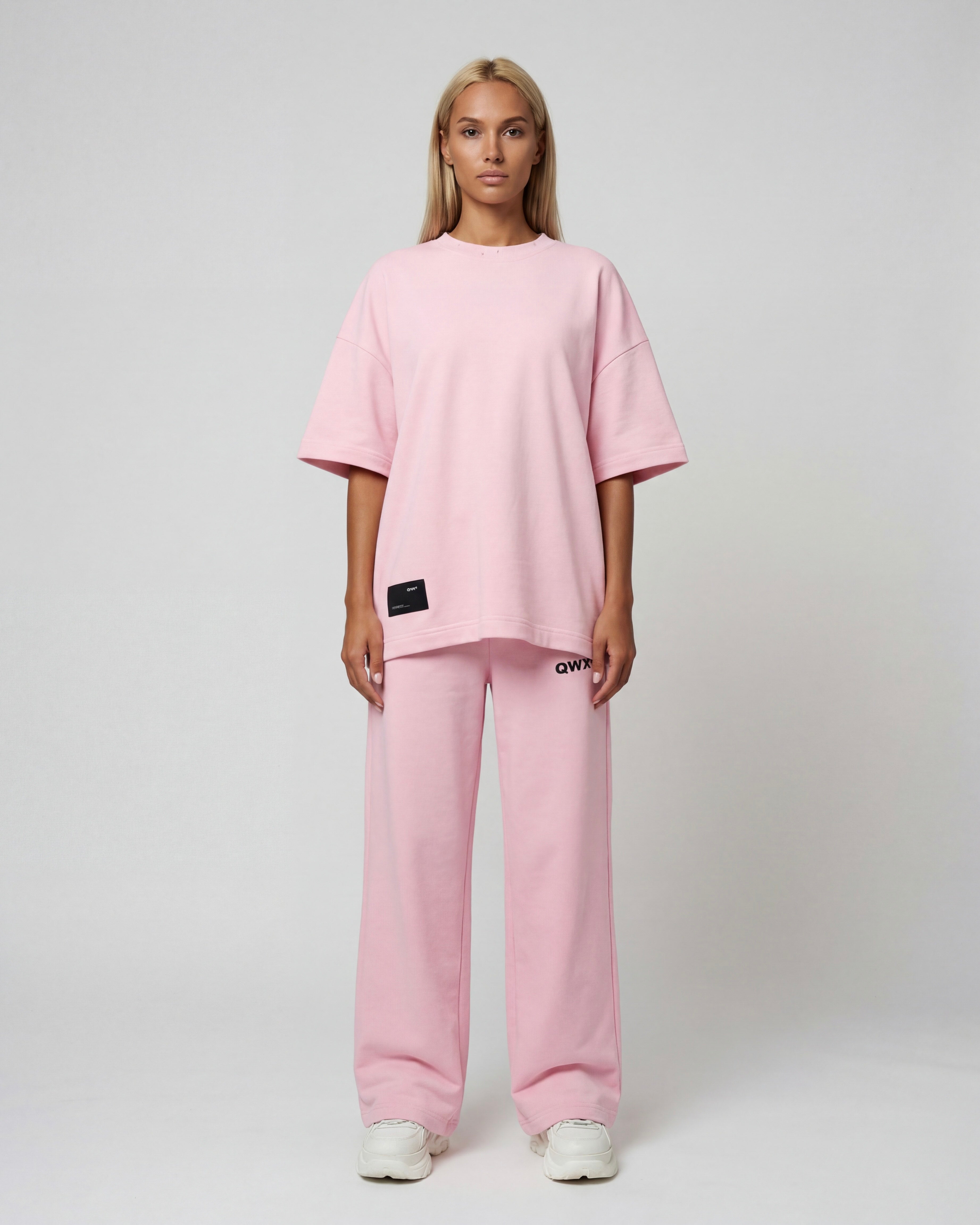 2-Piece Women Set: Urban T-Shirt and Wide-Leg Trousers – Pink
