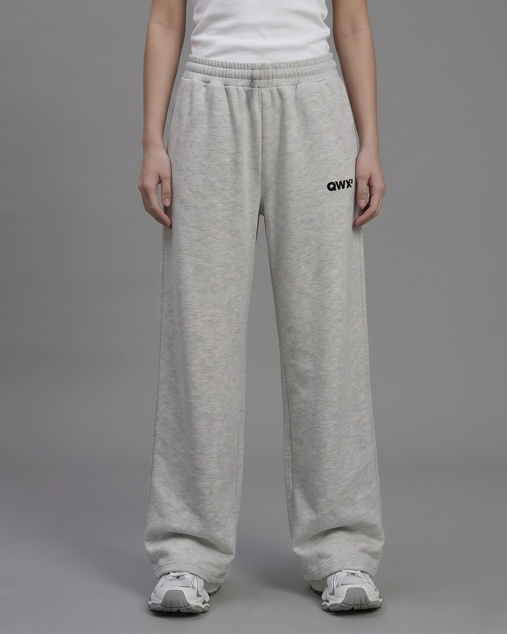 2-Piece Women Set: Ribbed Tank Top and Wide-Leg Sweatpants - Melange Grey
