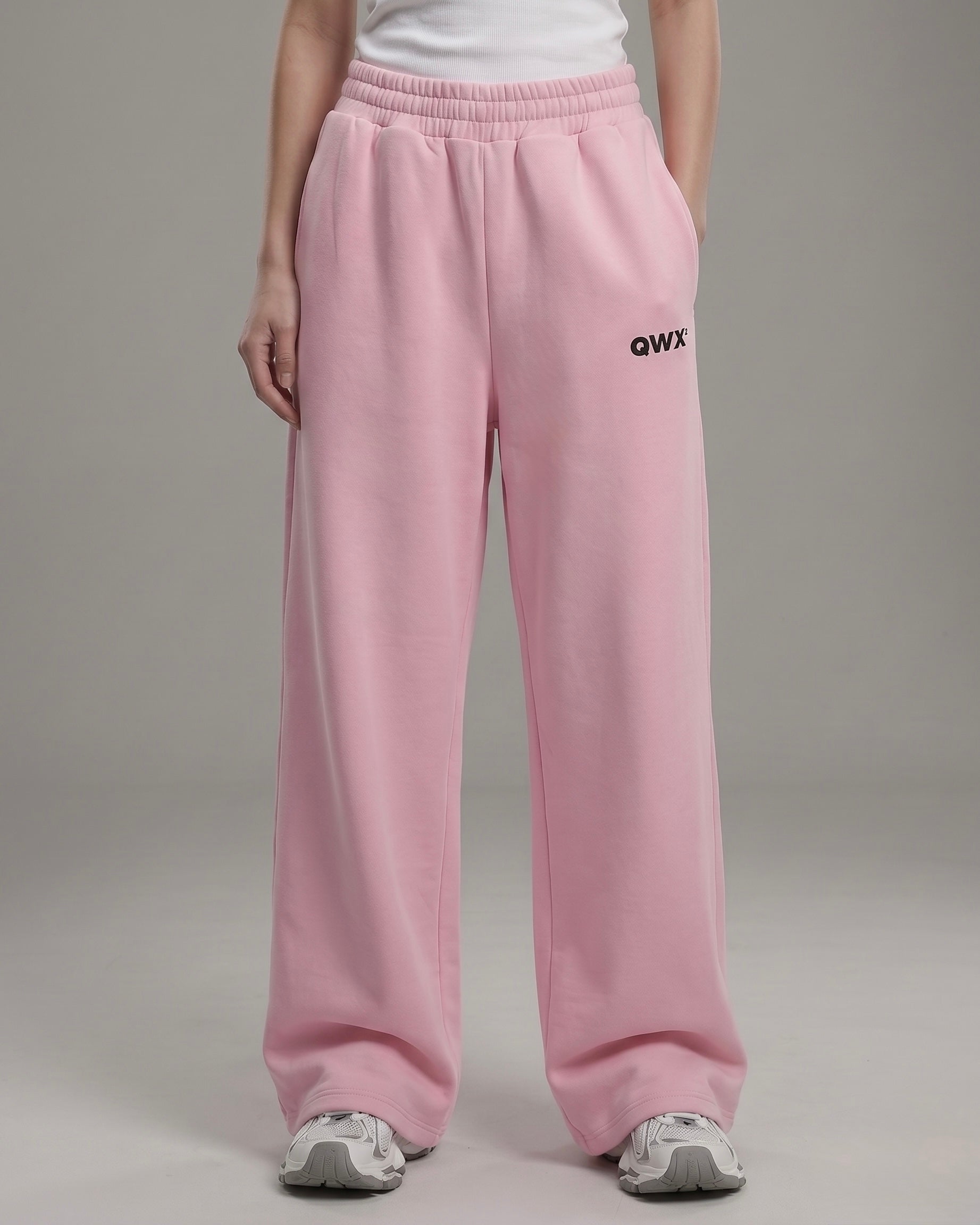 2-Piece Women Set: Ribbed Tank Top and Wide-Leg Sweatpants - Pink